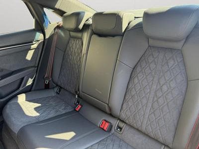 Audi RS3 Limousine / Essence (2026) - Photo 11