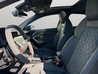 Audi RS3 Limousine / Essence (2026) - Photo 12