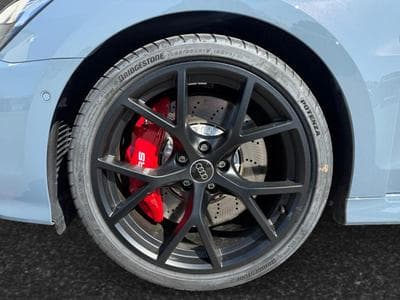 Audi RS3 Limousine / Essence (2026) - Photo 9