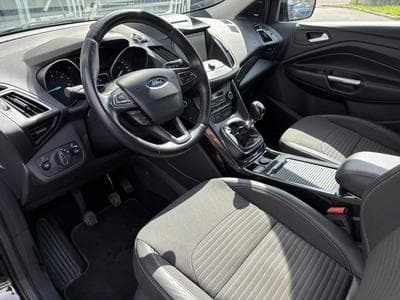 Ford Kuga 2.0 TDCI 150 CV TITANIUM (2018) - Photo 13