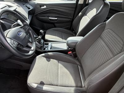 Ford Kuga 2.0 TDCI 150 CV TITANIUM (2018) - Photo 8