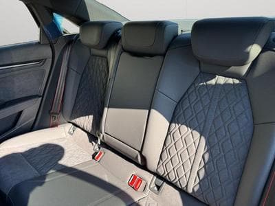 Audi RS3 Limousine / Essence (2026) - Photo 11