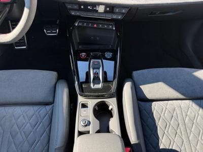 Audi RS3 Limousine / Essence (2026) - Photo 13