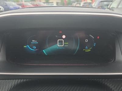 PEUGEOT 208 e-208 136ch GT (2021) - Photo 2