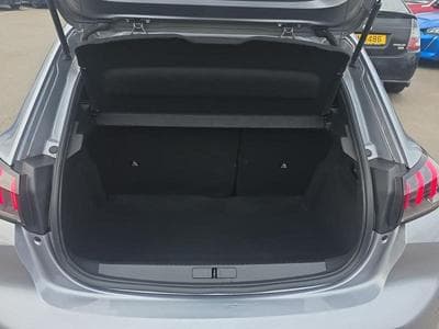 PEUGEOT 208 e-208 136ch GT (2021) - Photo 4