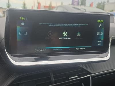 PEUGEOT 208 e-208 136ch GT (2021) - Photo 6