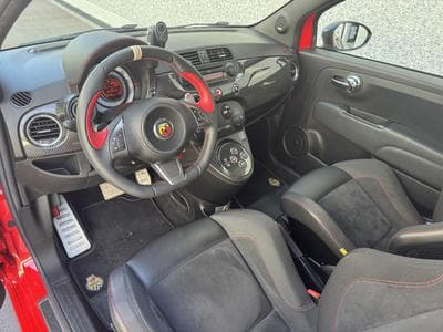 Abarth 695 TRIBUTO FERRARI /CARBON/N°1056/1199 (2011) - Photo 12