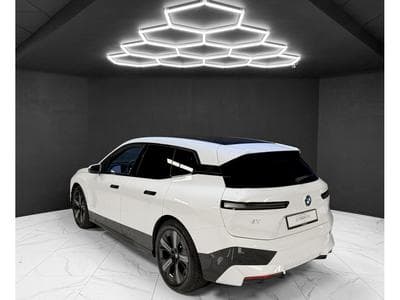 BMW iX 50 xDrive / M SPORT / HK / PANO / 360 (2023) - Photo 3