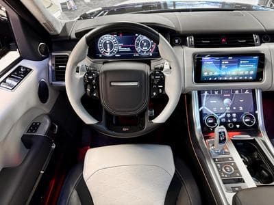 Land-Rover Range Rover Sport 5.0 V8 P575 SVR (2021) - Photo 13