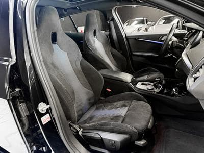 BMW M135 i xDrive AERO / SPORT SEATS / M PERFORMANCE (2022) - Photo 11