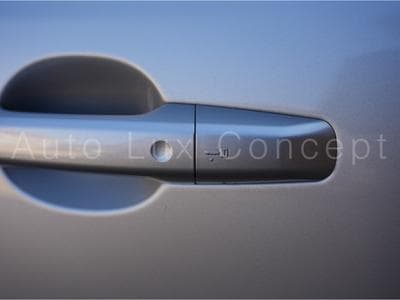 Jaguar XE Portfolio 20t (2016) - Photo 11