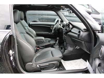 Mini Cooper 1. HAND CUIR BI-XENON NAVI PANO (2020) - Foto 4