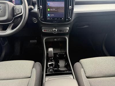 Volvo XC40 B4 Black Edition Plus / Essence (2025) - Foto 11