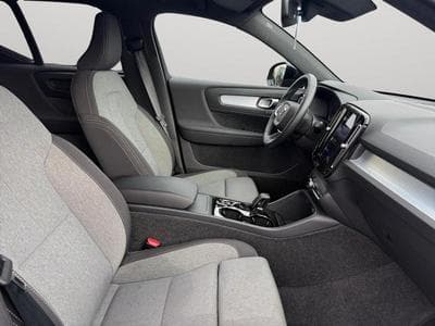 Volvo XC40 B4 Black Edition Plus / Essence (2025) - Foto 15