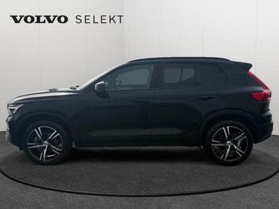 Volvo XC40 B4 Black Edition Plus / Essence (2025) - Foto 2