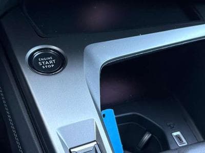 Peugeot 308 308 1.2 PureTech Allure S (2023) - Photo 8