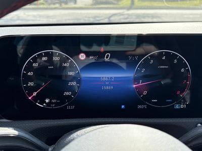 Mercedes A 180 AMG LINE (2024) - Photo 11