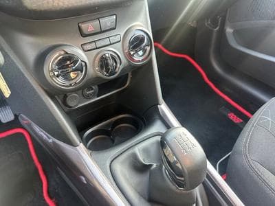 Peugeot 2008 2008 Active *LED*PDC*SHZ*AHK*Euro6* (2016) - Photo 12