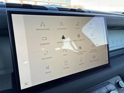 Land-Rover Defender Defender (2021) - Photo 9