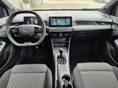 MG MG3 1.5 116 Comfort (2025) - Foto 7