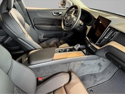Volvo XC60 (2024) - Photo 5