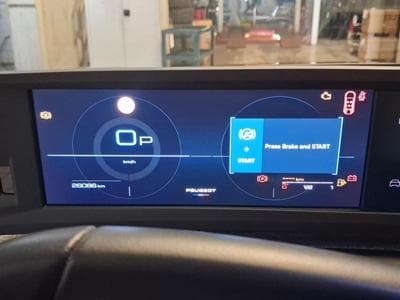 PEUGEOT 5008 Hybrid 145ch Allure e-DCS6 (2025) - Photo 7