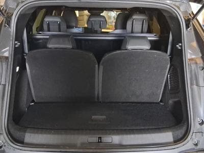 PEUGEOT 5008 Hybrid 145ch Allure e-DCS6 (2025) - Photo 9