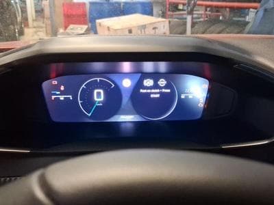 PEUGEOT 2008 1.2 100ch S&S Allure (2024) - Photo 7