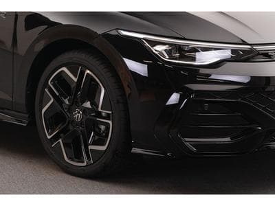 VW Golf Variant R-Line 1.5 eTSI 110KW-150CV DSG7 - (2025) - Photo 12