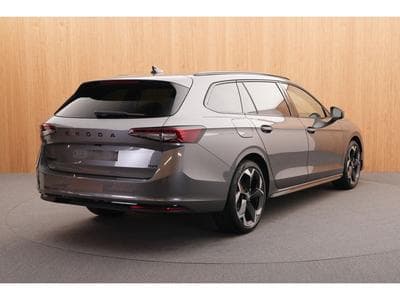Skoda Superb Combi Sportline 2.0 TSI DSG7 150kW-204CV - Attelage - DCC+ - (2025) - Photo 15