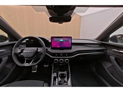 Skoda Superb Combi Sportline 2.0 TDI DSG7 110kW-150CV - DCC+ - Attelage - (2025) - Photo 9