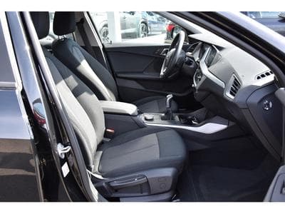 BMW 118 i CLIMA REGUL LANE LED PDC 1° MAIN (2022) - Foto 7