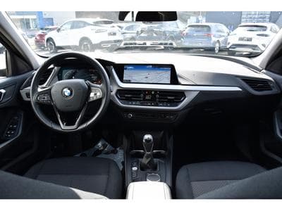 BMW 118 i CLIMA REGUL LANE LED PDC 1° MAIN (2022) - Foto 9