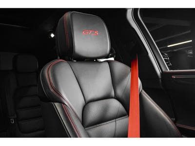 Porsche Macan III GTS (2024) - Photo 11