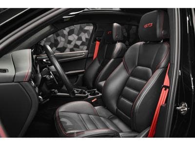 Porsche Macan III GTS (2024) - Photo 9