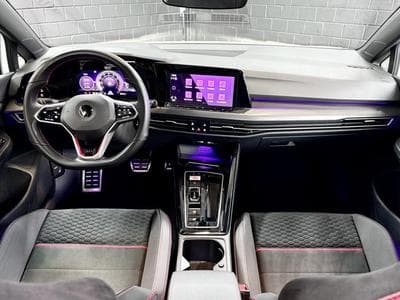 VW Golf GTI Clubsport 2.0 TSI 300 CV DSG7 *MATRIX* *TÊTE HAUTE* *PAN (2024) - Foto 8