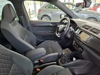 Skoda Fabia 1.0 TSI  MONTE CARLO, LED, CAMERA, PANORAMIQUE, ALU 17'',NAV (2019) - Foto 10