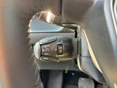 PEUGEOT 208 1.2 Hybrid 100ch Allure e-DCS6 (2024) - Photo 12