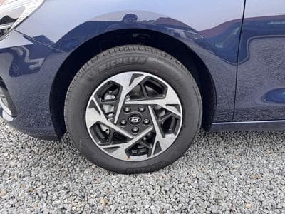 Hyundai i30 1.5 T-GDI 140 DCT Trend + (2025) - Foto 3