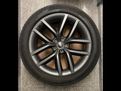 Jantes alu + Pneus h 22" 285/45 R22 114V (2026) - Foto 1