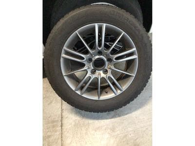 Jantes alu + Pneus h 16" 205/60 R16 92H (2026) - Photo 1