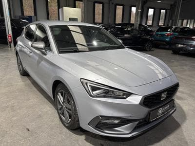 Seat Leon 1.5 eTSI DSG FR (2022) - Photo 1