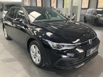 VW Golf 1.5 eTSI Life DSG 150HP (2023) - Photo 1