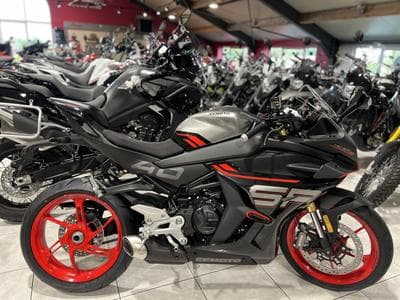 CF Moto SR S (2024) - Foto 1