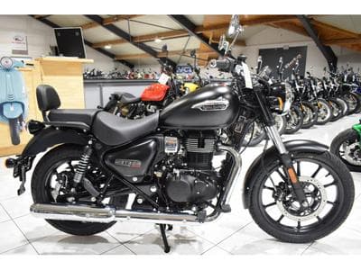 Royal Enfield Meteor STELLAR BLACK (2026) - Foto 1