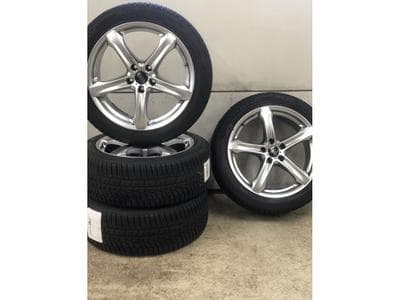 Jantes alu + Pneus h 18" 235/45 R18 98V (2026) - Photo 1