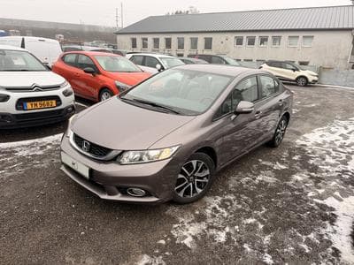 Honda Civic 1.8 140 VTEC Sedan (2016) - Photo 1