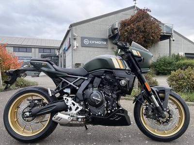 Suzuki GSX-8TT (2026) - Foto 1