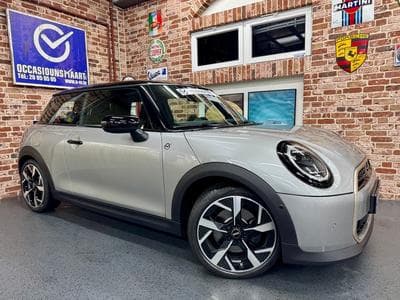 Mini Cooper Cooper C 156cv FAVOURED TRIM (New Modèle) (2024) - Photo 1