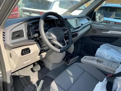 VW T7 eHybrid 4M Business (2026) - Photo 1